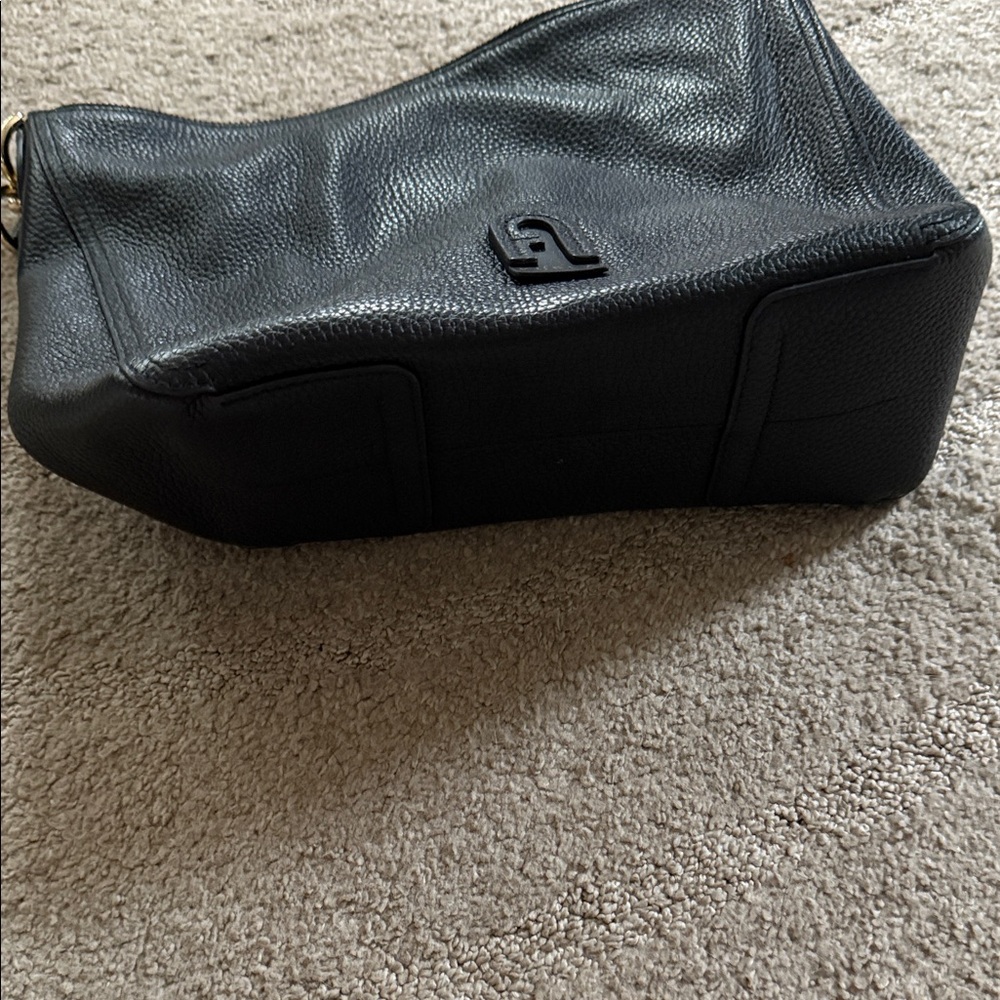 Furla Black Leather Shoulder Bag - Picture 7 of 9